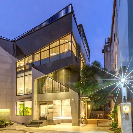 مبيت وإفطار 墾丁耳東華苑erdong Manor المظهر الخارجي الصورة
